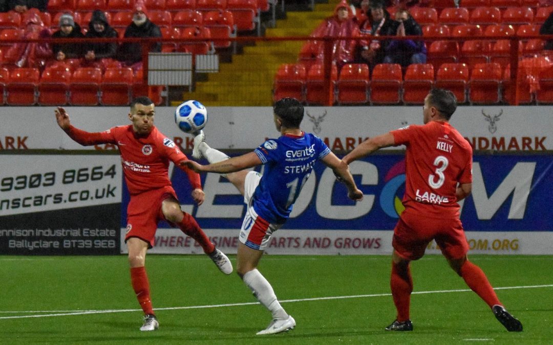 Invermen hit back for extended lead at the top