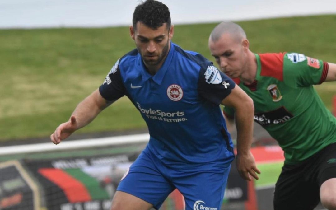Late goals see Glentoran home in on Oval advantage