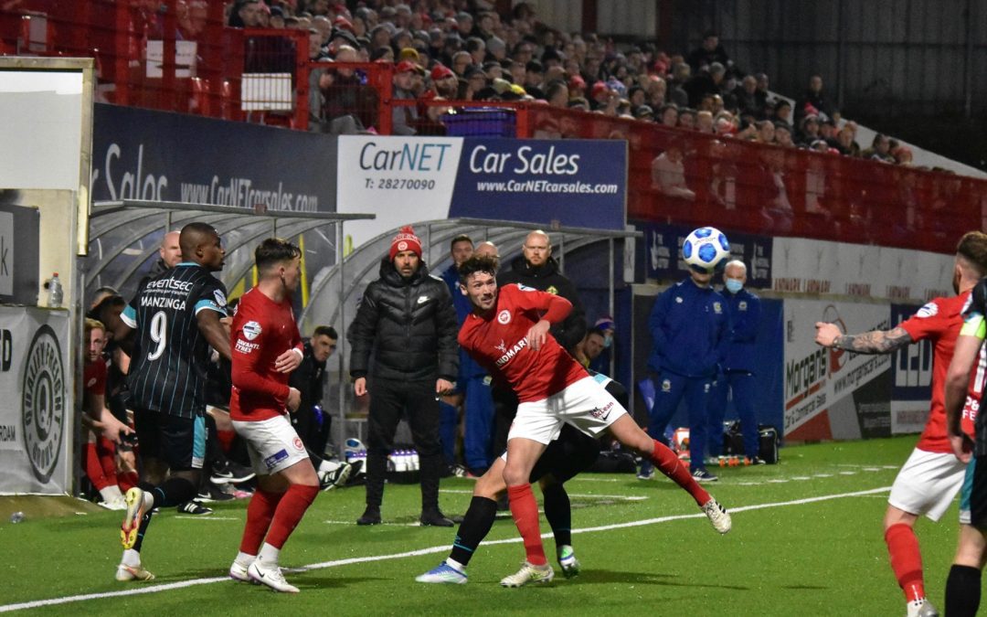 Late goals as points are shared in Blues tussle