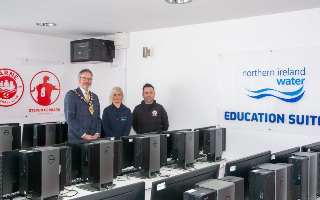 NI Water make a splash with donation of computers for community use
