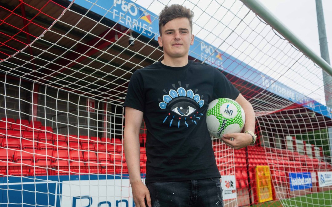 Invermen snap up Ronan Hale