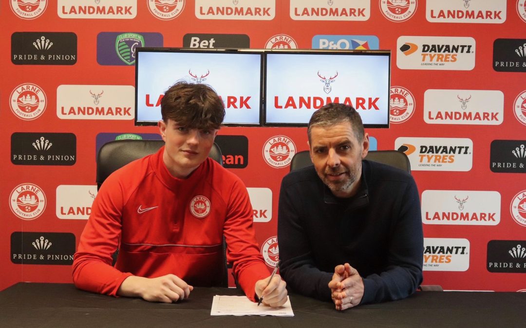 Conall Curran becomes latest Scholar to turn pro