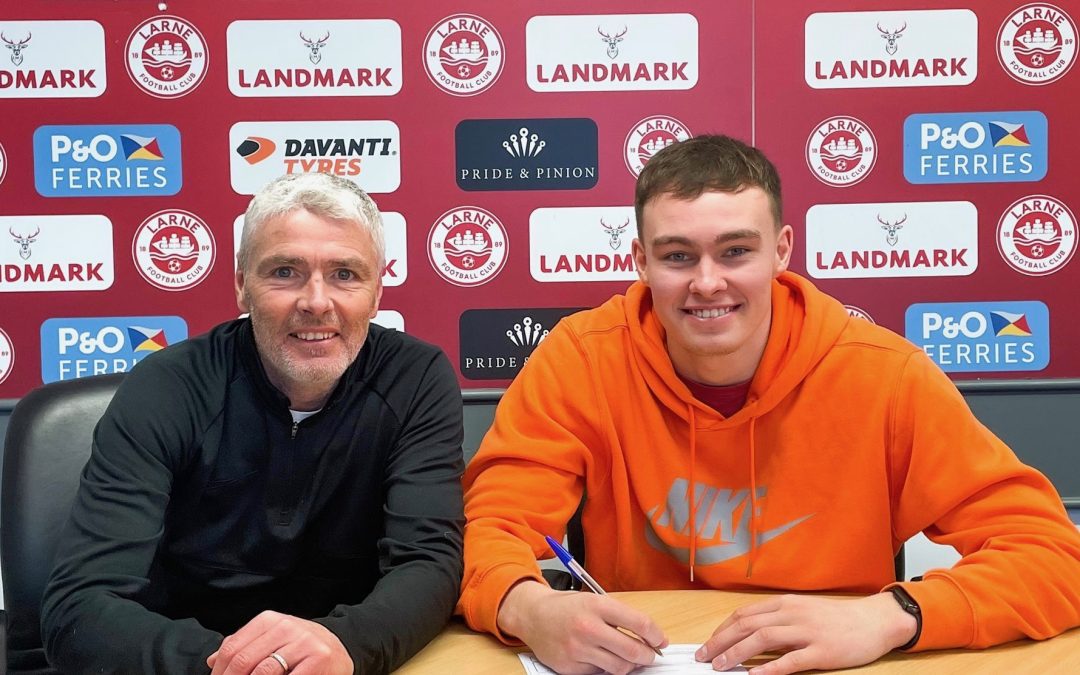 Kofi Balmer pens contract extension