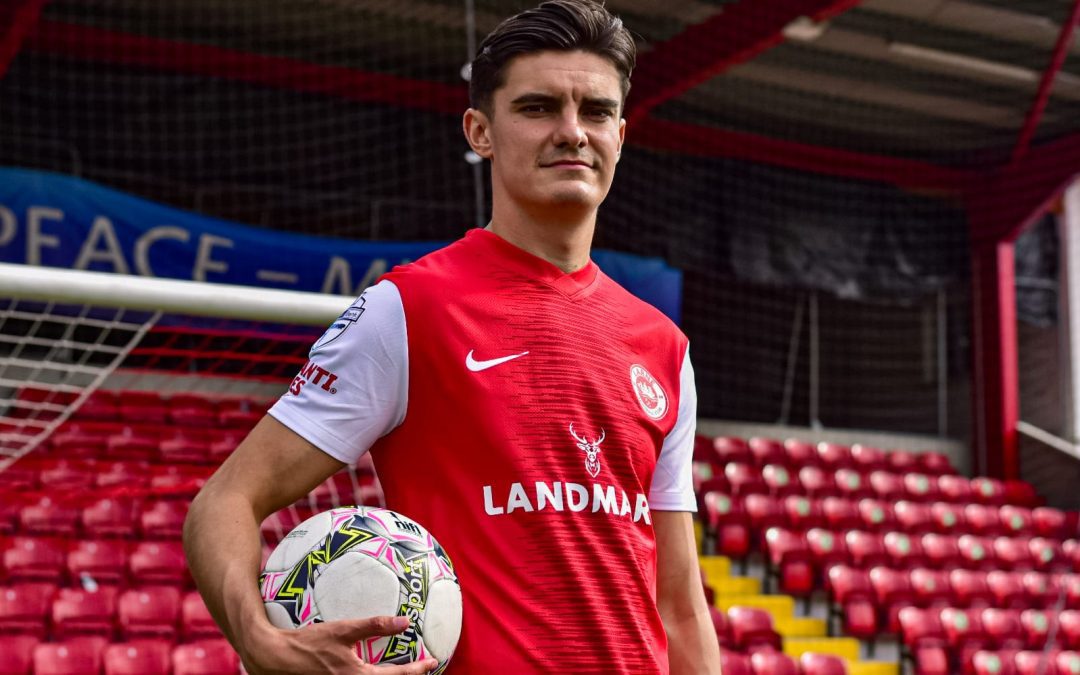 Shaun Want becomes an Inver Red