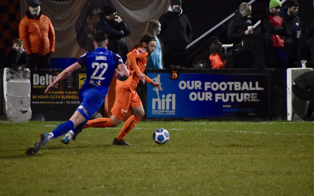 Nine-man Larne take derby point away to Carrick Rangers