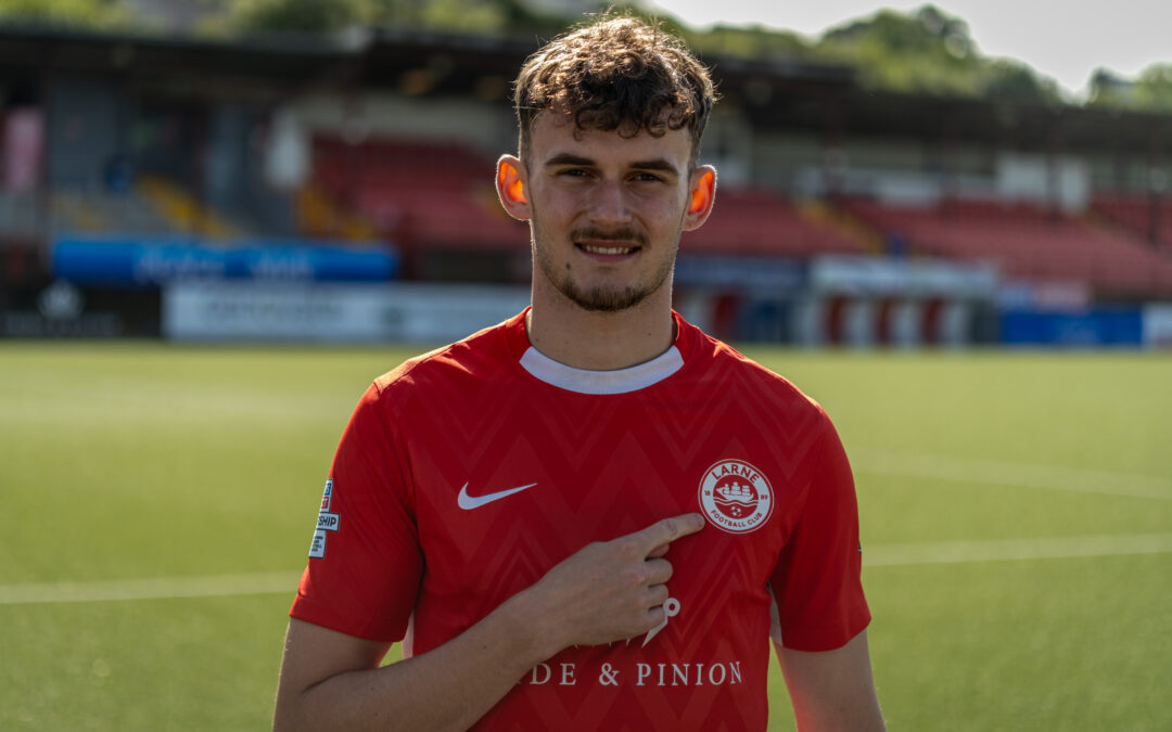 Larne snap-up frontman Magee