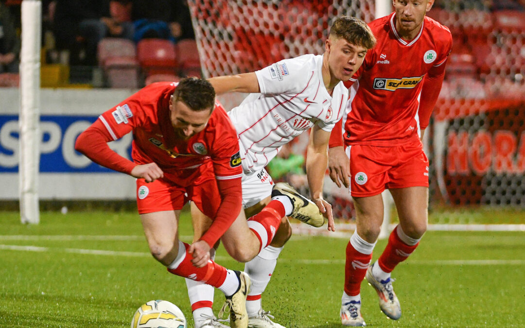 Second half comeback earns points at Solitude