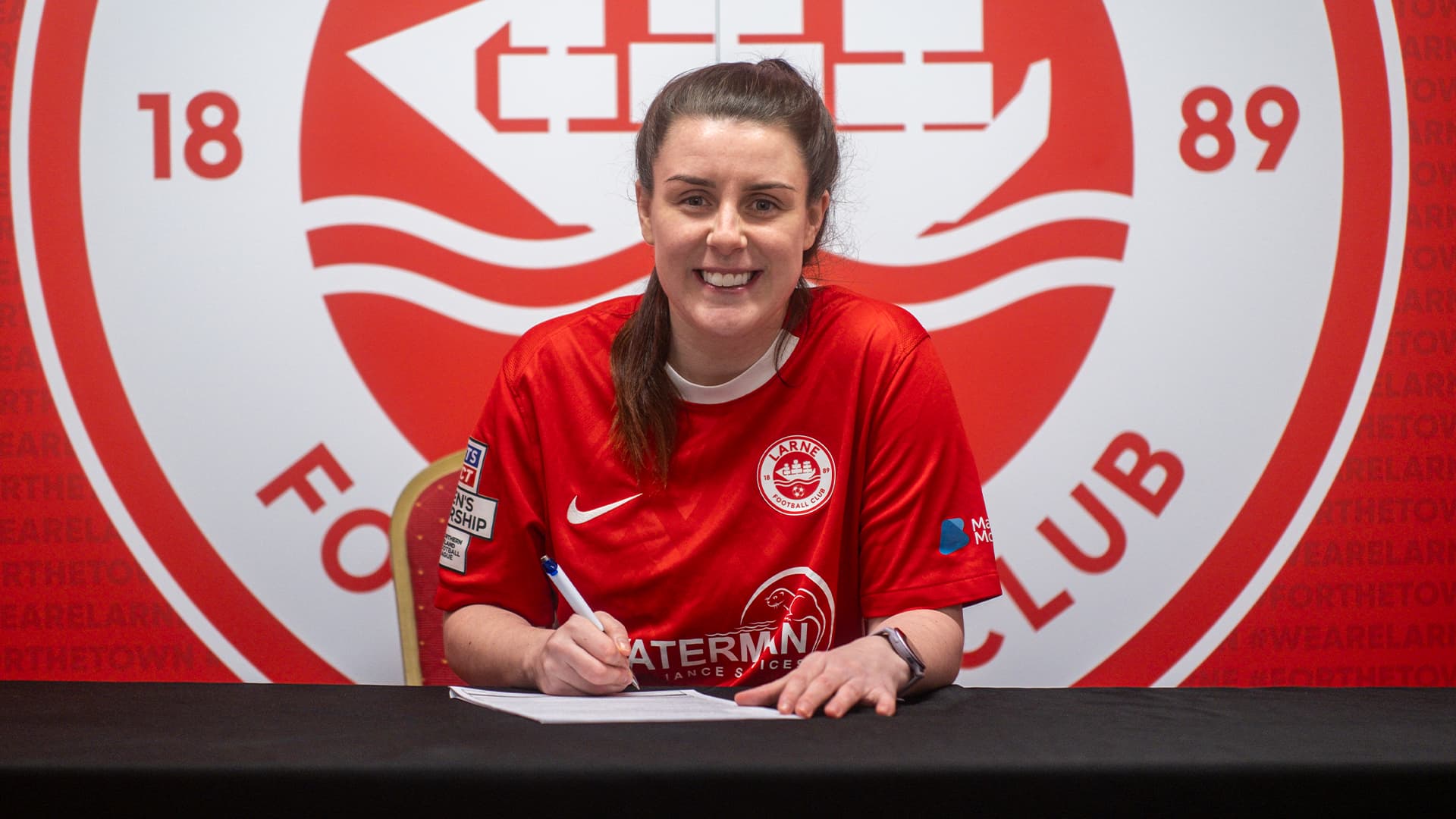 Jennifer McDade signs for Larne FC Women