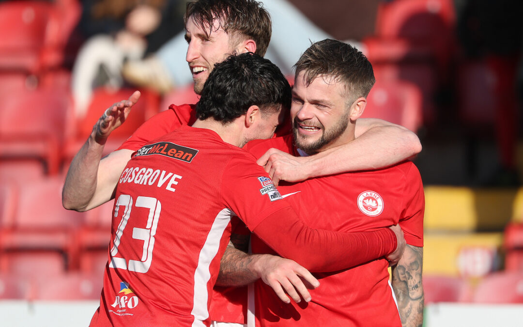 Lusty and Ryan on target in Cliftonville win