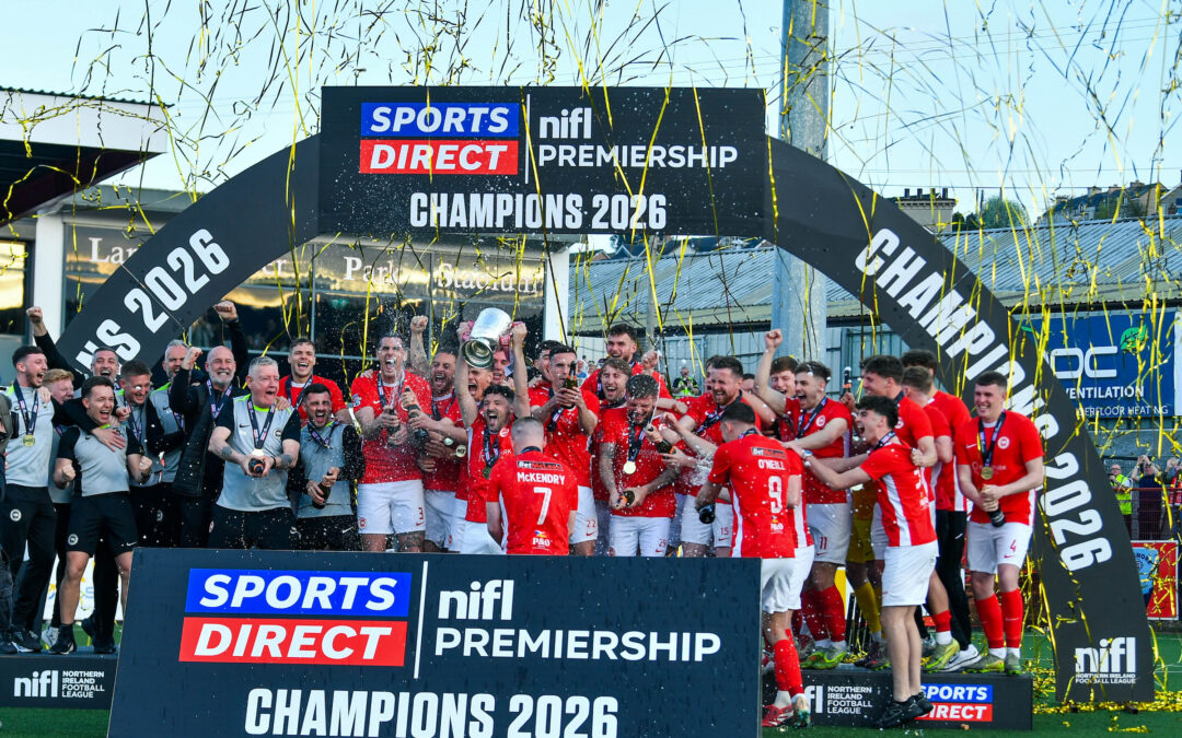 Final day rout seals Premiership title