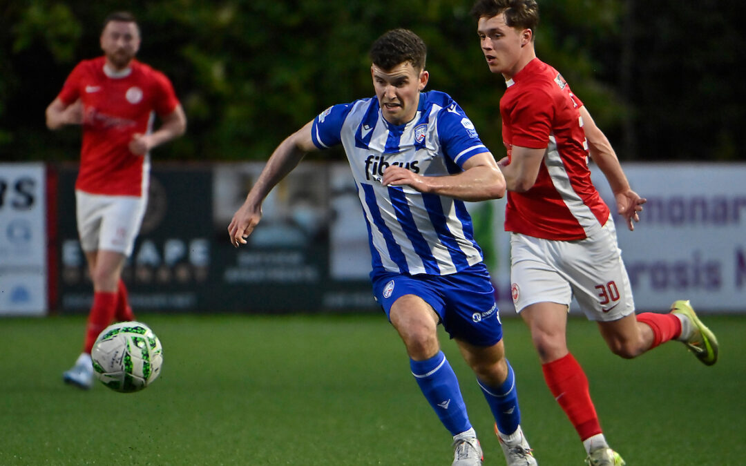 10-man Larne suffer Bannsiders defeat
