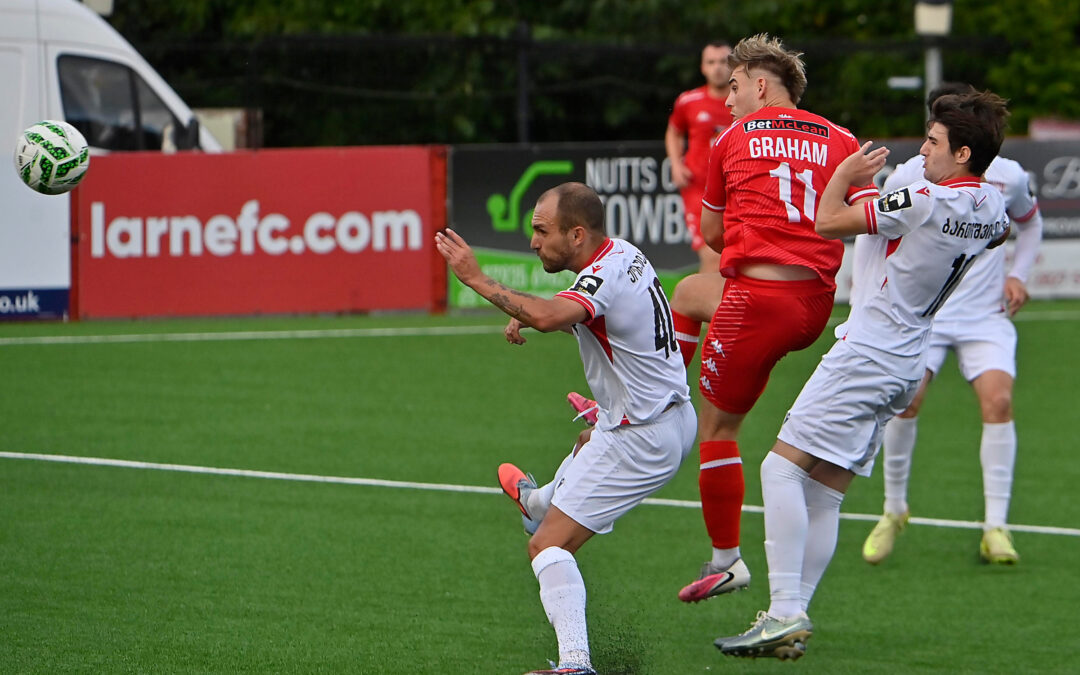 Stalemate in opening Iberia tie